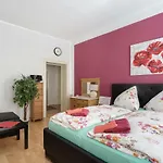 Ferienwohnung Residenz bis 6 Gäste , Ferienwohnung Dresden bis 4 Gäste, Ferienwohnung Elbflorenz bis 2 Gäste
